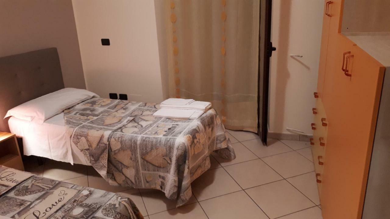 Casa Vacanza "La Chiazza Di Grutti" Grotte  Exterior foto