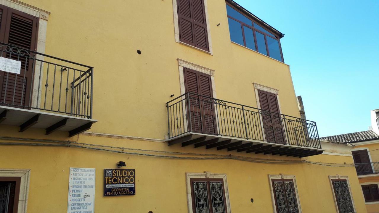 Casa Vacanza "La Chiazza Di Grutti" Grotte  Exterior foto